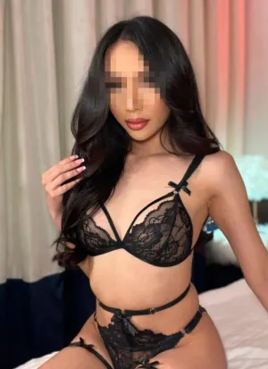 Porno birinchi anal ogriq va koz yoshlari Valira Sanguinar porno